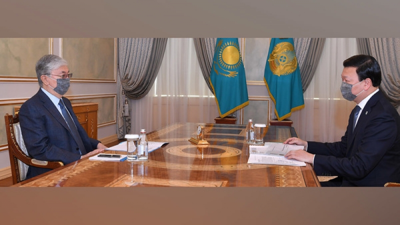Глава государства принял министра здравоохранения Алексея Цоя